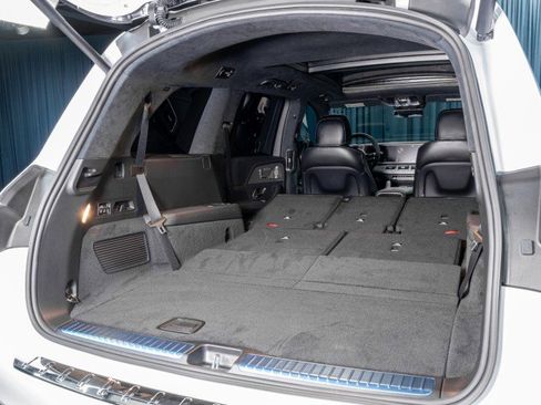 New 2025 Mercedes-Benz GLS 63 AMG 4MATIC image 8