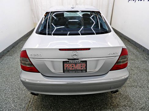 Used 2007 Mercedes-Benz E 350 4MATIC Sedan image 5