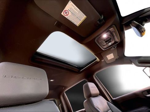 Used 2022 GMC Sierra 2500 Denali w/ Denali Ultimate Package image 19