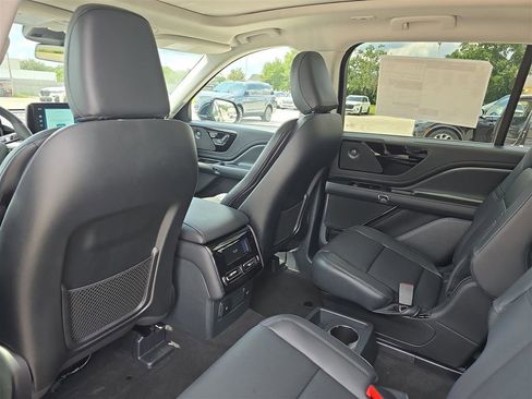 New 2025 Lincoln Aviator 2WD w/ Equipment Group 101A image 12