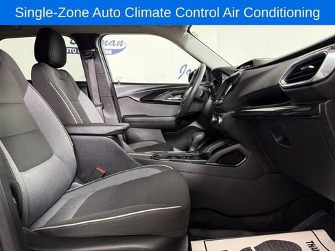Used 2023 Chevrolet TrailBlazer LT w/ Convenience Package AWD/4WD image 18
