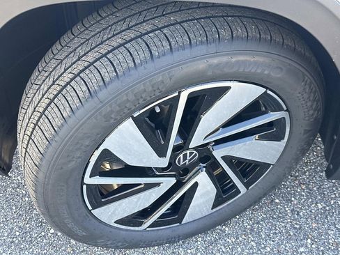 New 2026 Volkswagen Atlas SEL AWD/4WD image 11