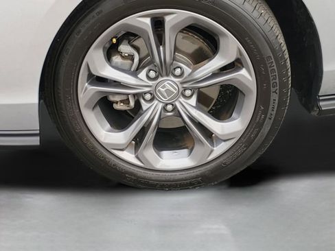 Used 2024 Honda Accord EX image 38