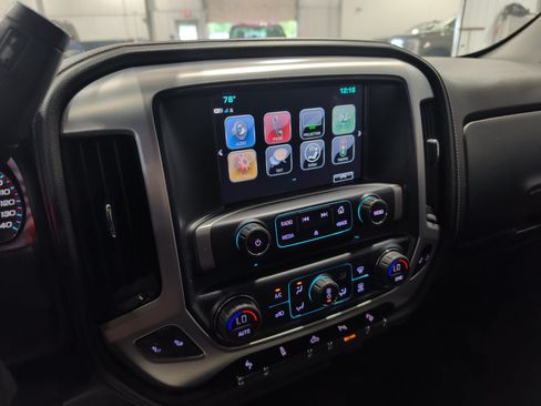 Used 2018 GMC Sierra 1500 SLE w/ Elevation Edition AWD/4WD image 10