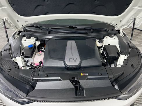 Certified 2024 Kia EV6 Light image 30