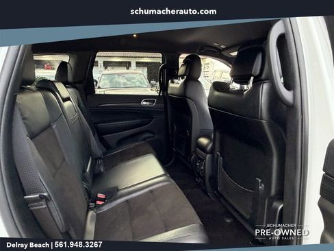 Used 2019 Jeep Grand Cherokee Altitude RWD image 15