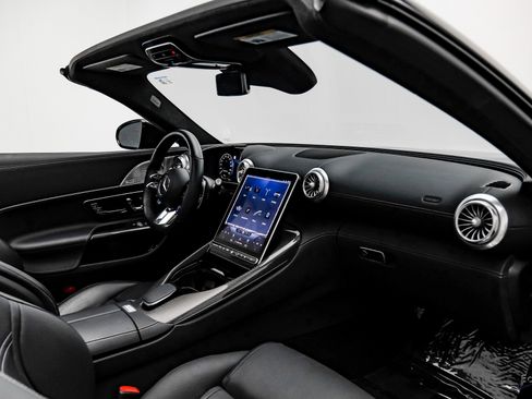 Used 2022 Mercedes-Benz SL 63 AMG 4MATIC image 52