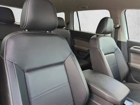 Used 2023 Volkswagen Atlas SE w/ Black Wheel Package image 24