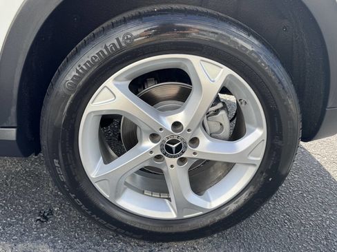 Used 2018 Mercedes-Benz GLA 250 4MATIC w/ Premium Package image 24