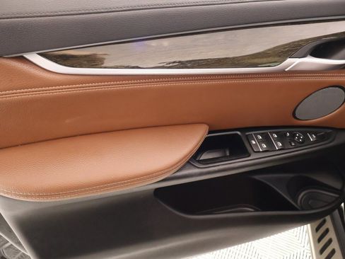 Used 2017 BMW X6 xDrive35i image 17