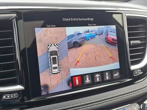 New 2026 Chrysler Pacifica Limited w/ S Appearance Package image 15