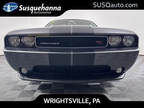 Used 2014 Dodge Challenger R/T image 2