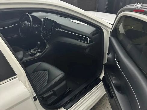 Used 2023 Toyota Camry SE FWD image 17