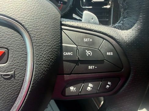 Used 2023 Dodge Durango R/T AWD/4WD image 17