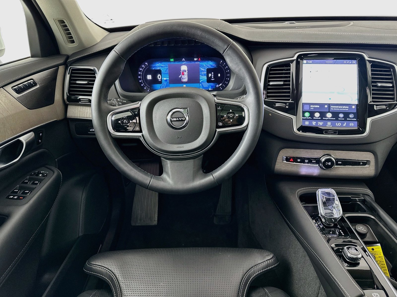 Certified 2024 Volvo XC90 B6 Ultimate w/ Protection Package Premier AWD/4WD image 15