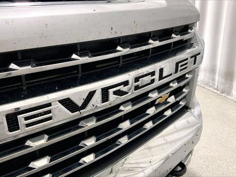 Used 2021 Chevrolet Silverado 3500 LTZ w/ LTZ Convenience Package AWD/4WD image 7