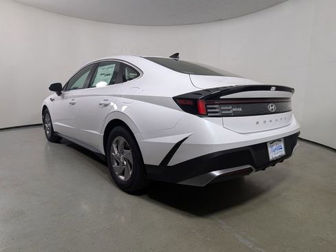 New 2026 Hyundai Sonata SE FWD image 5