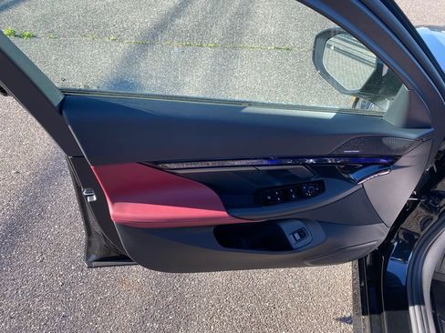 New 2026 BMW 550e xDrive AWD/4WD image 12