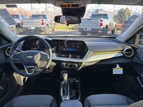 New 2026 Chevrolet Trax LT w/ Driver Confidence Package FWD image 12
