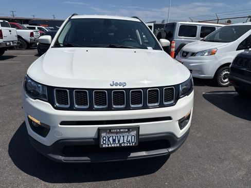 Used 2019 Jeep Compass Latitude w/ Popular Equipment Group FWD image 6