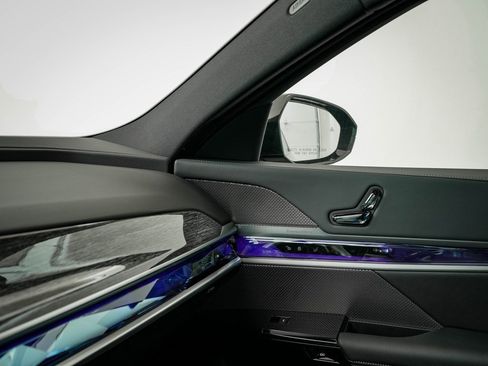 New 2026 BMW 740i xDrive w/ Executive Package image 45