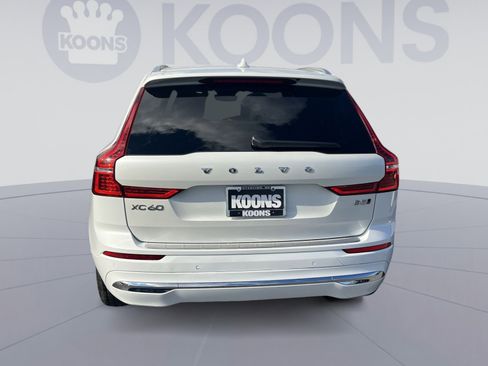 Used 2022 Volvo XC60 B5 Inscription w/ Climate Package image 5
