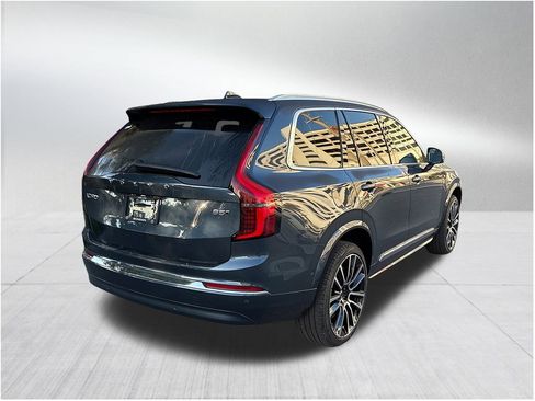 New 2026 Volvo XC90 B5 Plus image 4