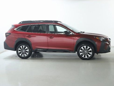 Certified 2025 Subaru Outback Limited image 11