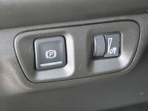 Used 2017 GMC Acadia SLT image 36