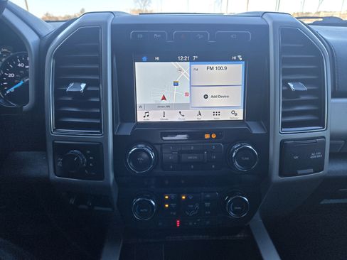 Used 2019 Ford F350 Lariat w/ Chrome Package image 23