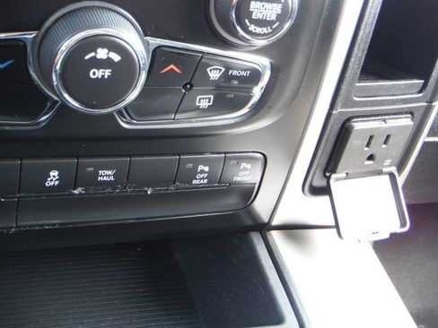 Certified 2018 RAM 1500 Big Horn AWD/4WD image 29