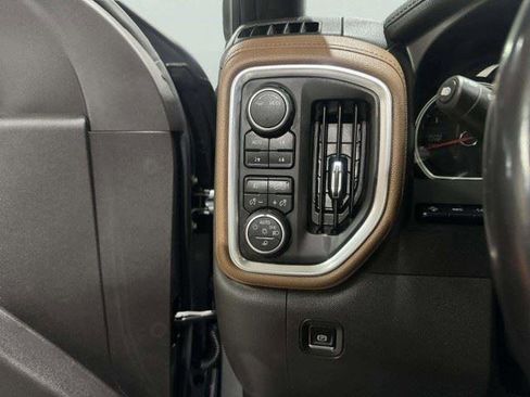 Used 2021 Chevrolet Silverado 1500 High Country w/ Technology Package AWD/4WD image 19