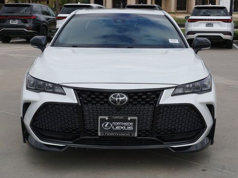 Used 2020 Toyota Avalon TRD image 2