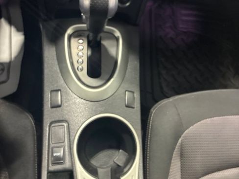 Used 2012 Nissan Rogue SV w/ Premium Pkg FWD image 25
