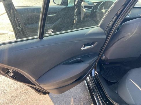 Used 2020 Toyota Corolla LE FWD image 13