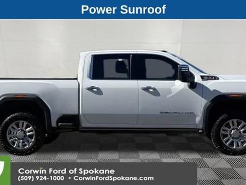 Used 2023 GMC Sierra 3500 Denali w/ Denali Ultimate Package AWD/4WD image 10