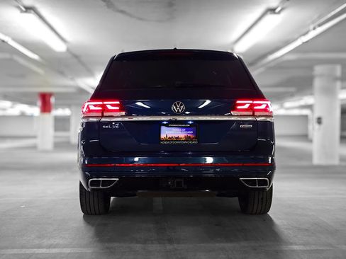 Used 2022 Volkswagen Atlas SEL Premium image 8