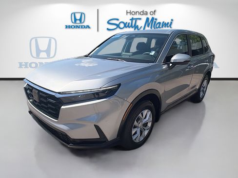 Used 2023 Honda CR-V LX image 3