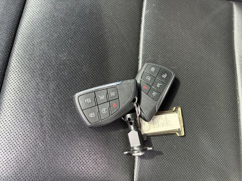 Used 2023 Chevrolet Tahoe Premier AWD/4WD image 17