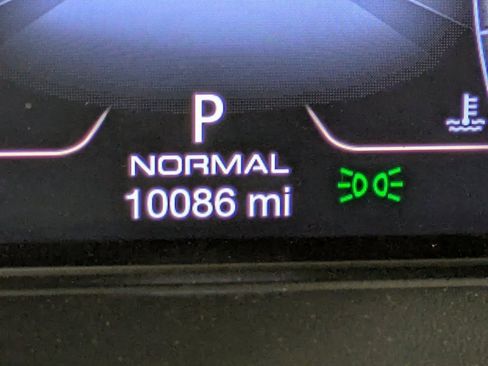 Used 2024 Maserati Levante GT Ultima image 16