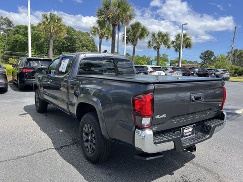 Used 2023 Toyota Tacoma SR5 AWD/4WD image 8