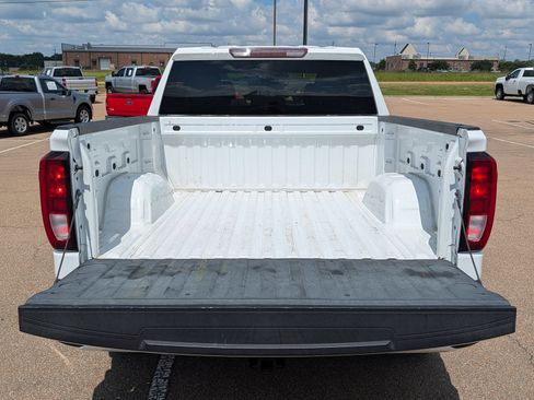 Used 2021 GMC Sierra 1500 Elevation RWD image 29