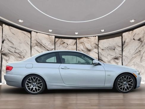 Used 2009 BMW 328i Coupe RWD image 4