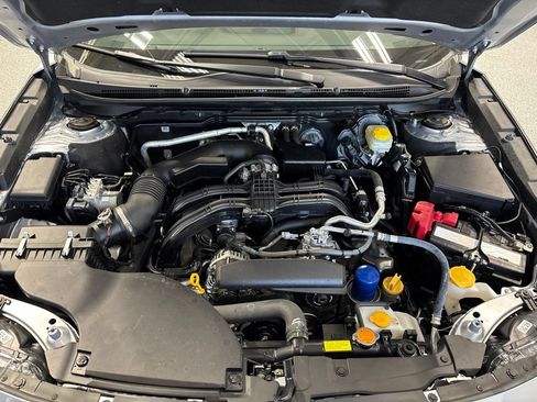 Used 2025 Subaru Outback Premium AWD/4WD image 41