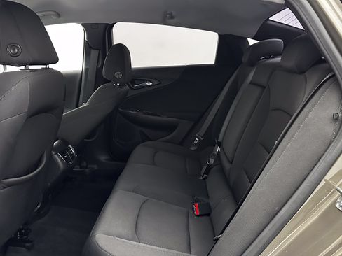 Used 2020 Chevrolet Malibu LT FWD image 18