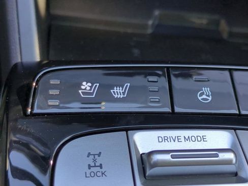 Certified 2023 Hyundai Tucson Limited image 29