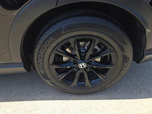 Used 2025 Honda CR-V EX image 9