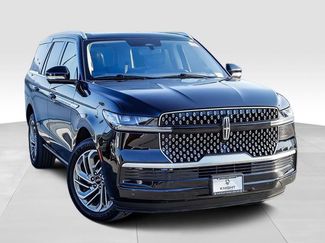 Used 2025 Lincoln Navigator Reserve AWD/4WD video 2
