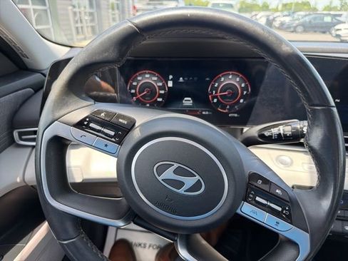 Used 2024 Hyundai Elantra Limited FWD image 20