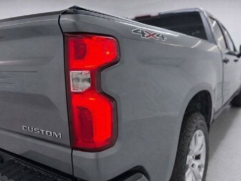 Used 2019 Chevrolet Silverado 1500 Custom w/ Custom Value Package image 34